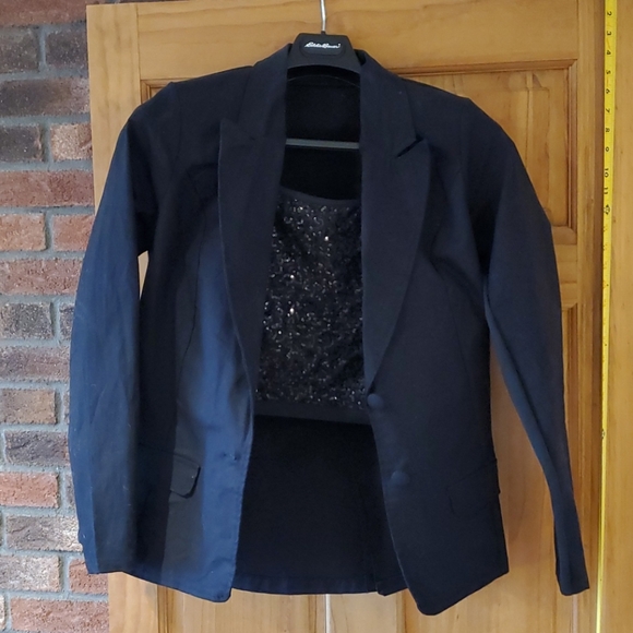 Crop top and jacket - Picture 2 of 4